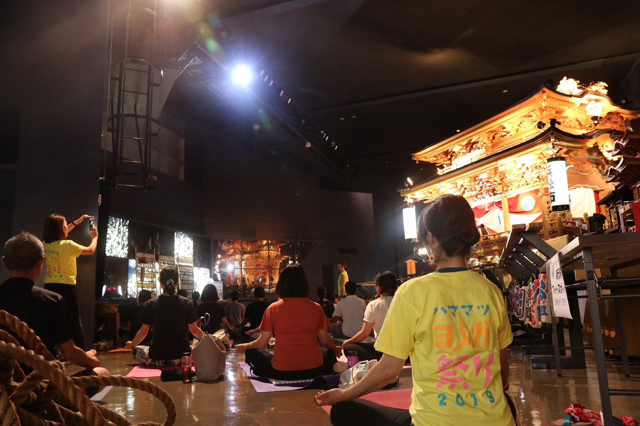 ハママツヨガ祭り「やらまいかヨガ」浜松まつり会館で開催♪